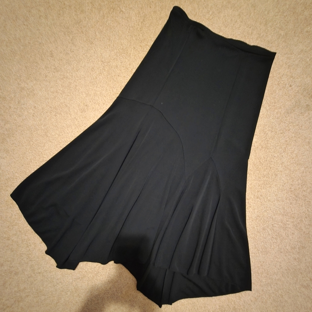 Matte Jersey Black Hi-Low Skirt - Picture 6 of 6